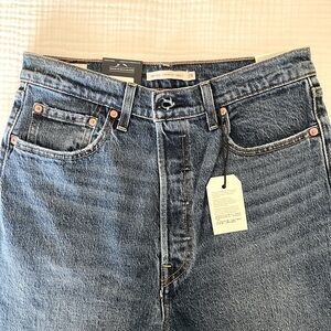 Levi’s | Ribcage Ankle Straight | Size 29
